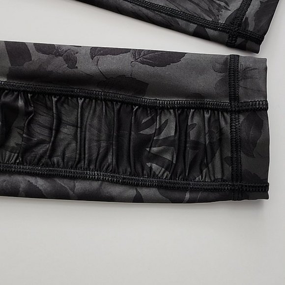 Lululemon Speed Tight Brisk Bloom Black Soot Floral Luxtreme Leggings 28" Size 8 - Picture 7 of 16